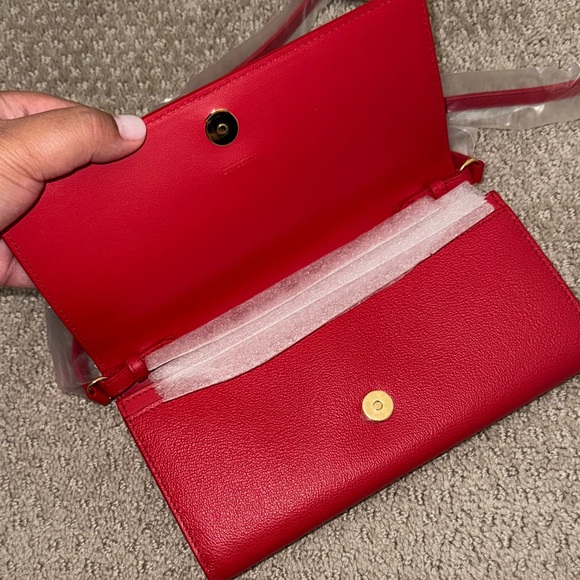 Burberry Red Henley Wallet On Strap - Picture 5 of 10